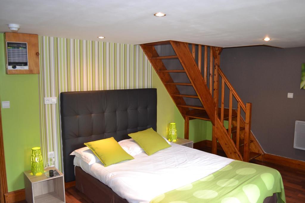 Le Domaine Des Cigognes Hotel Ennevelin Room photo
